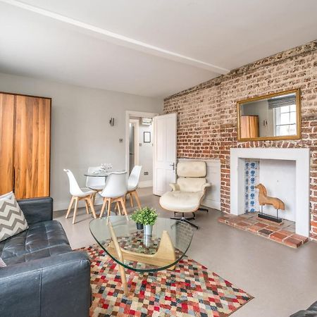 Trendy Apartment In Central Soho - Piccadilly Londen Buitenkant foto